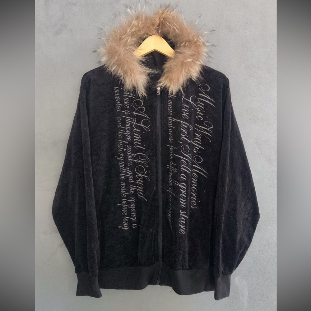 Beaumontcarr Velvet Fur Hoodie Poem
Ifsixwasnine Lgb